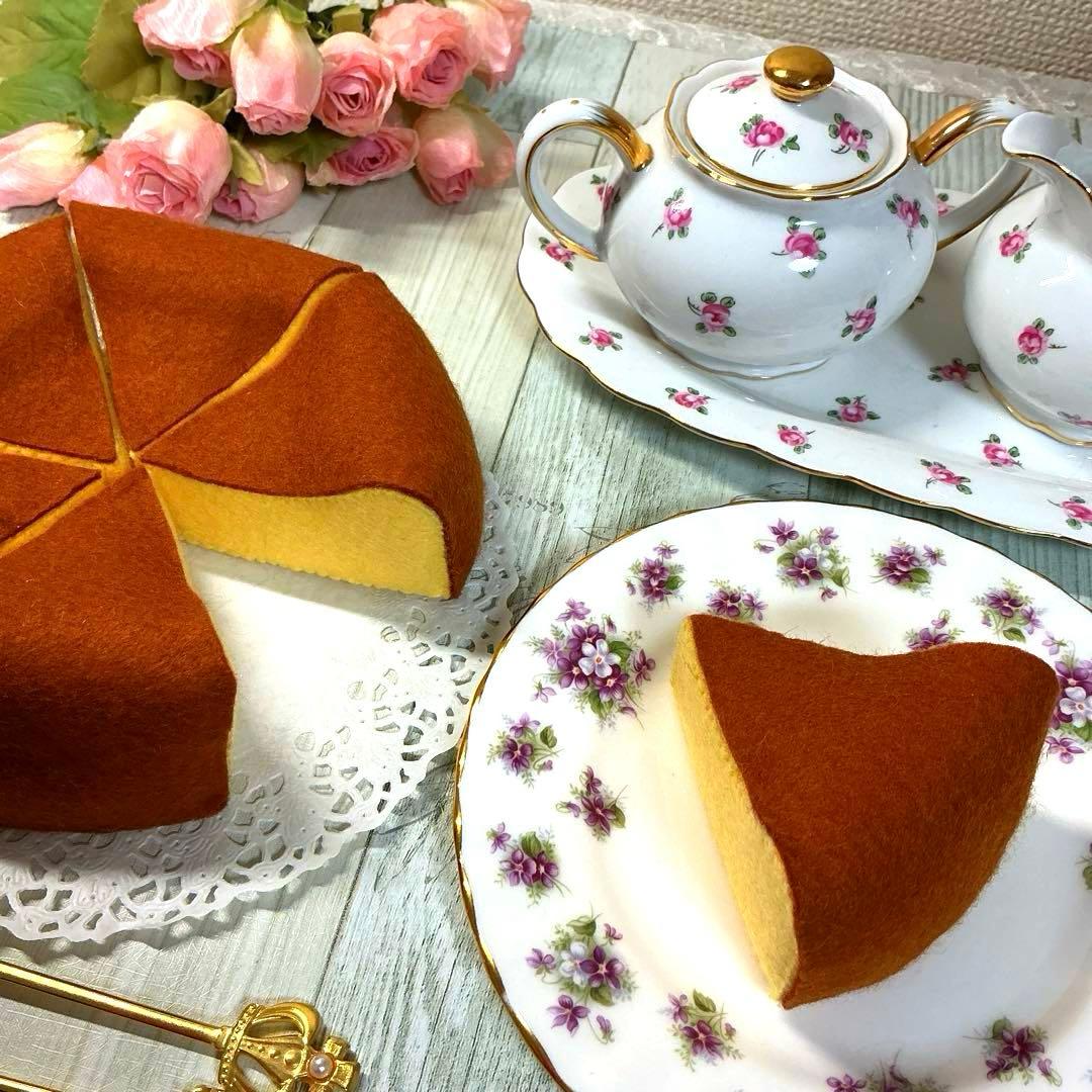 フェルトケーキ☆フェルトのおままごと☆♡フェイクスイーツ☆フエルト♡ハンドメイド