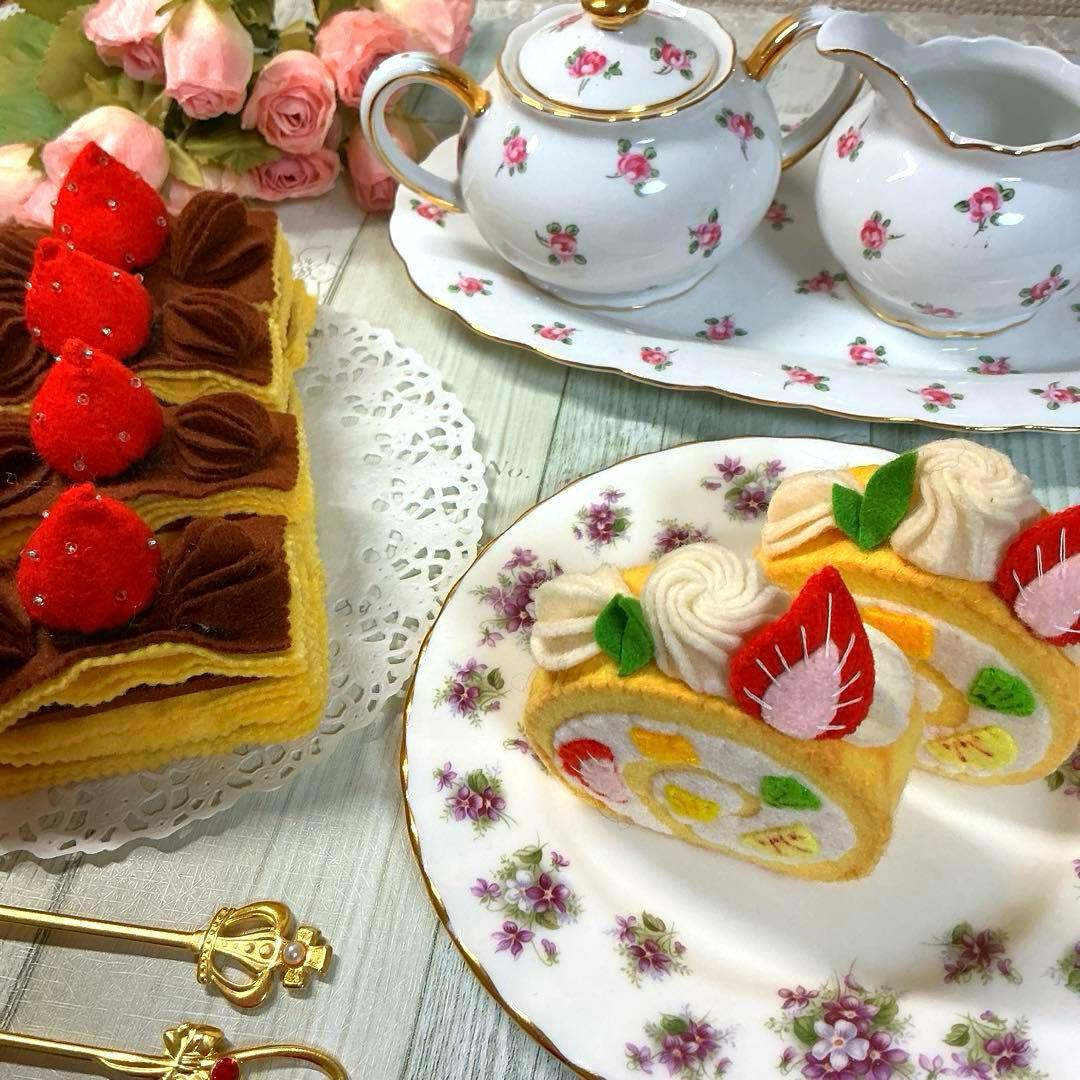 フェルトケーキ☆フェルトのおままごと☆♡フェイクスイーツ☆フエルト♡ハンドメイド