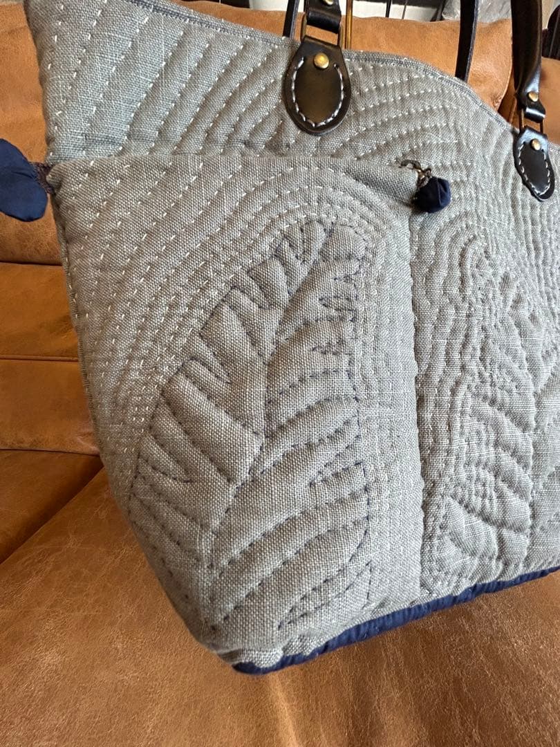 ハンドメイド　パッチワーク　キルトバッグ