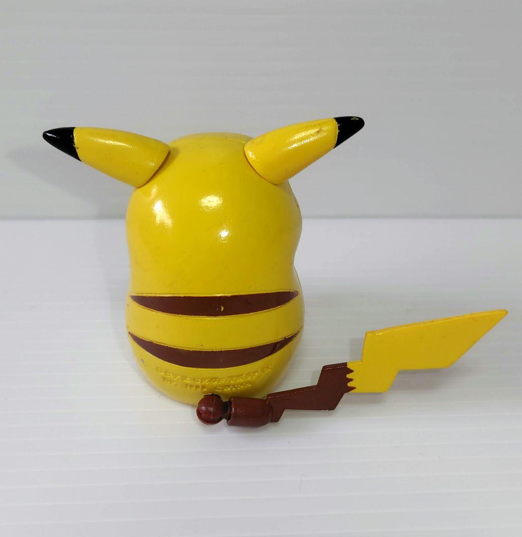 希少！　ポケモン　☆　ピカチュウ　リンゴを持った フィギュア