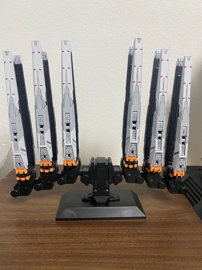 1/100 RX-93 νガンダム ν Gundam 改修塗装済完成品