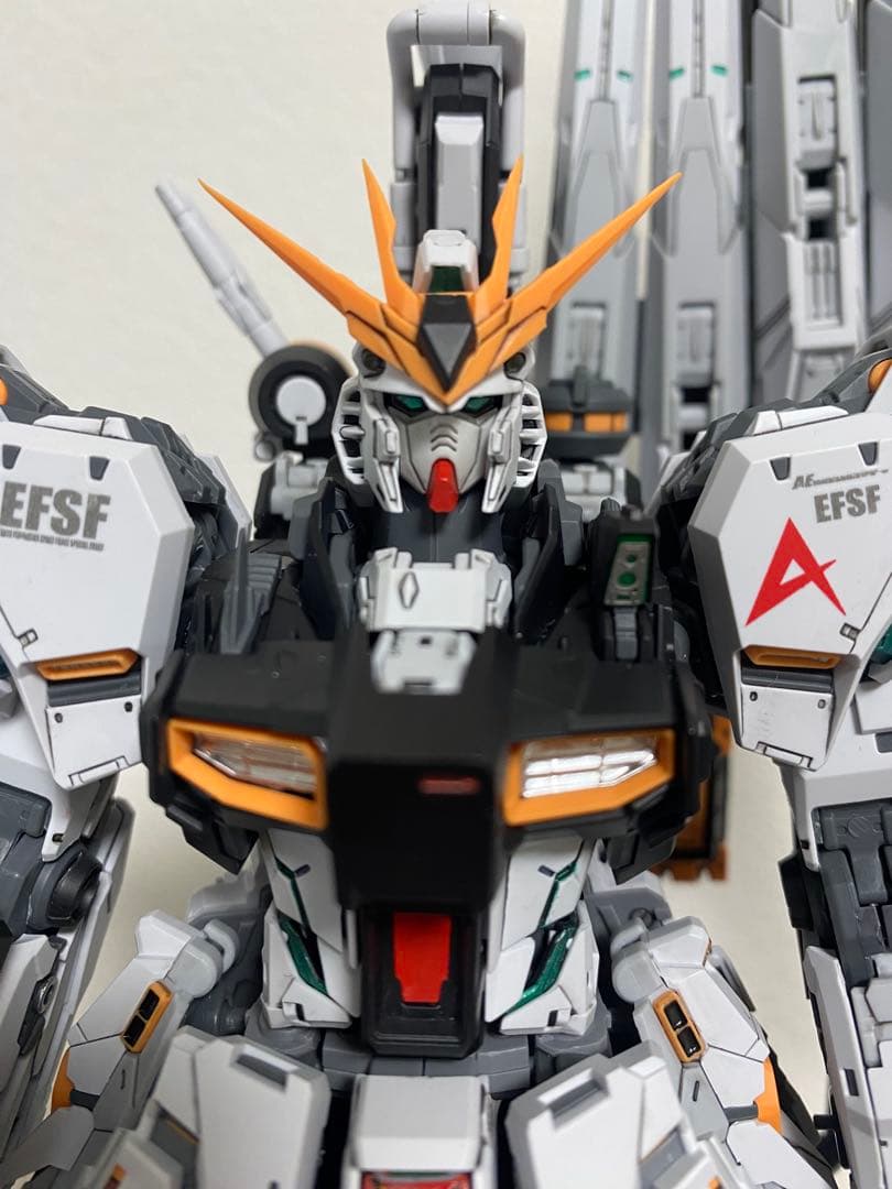 1/100 RX-93 νガンダム ν Gundam 改修塗装済完成品