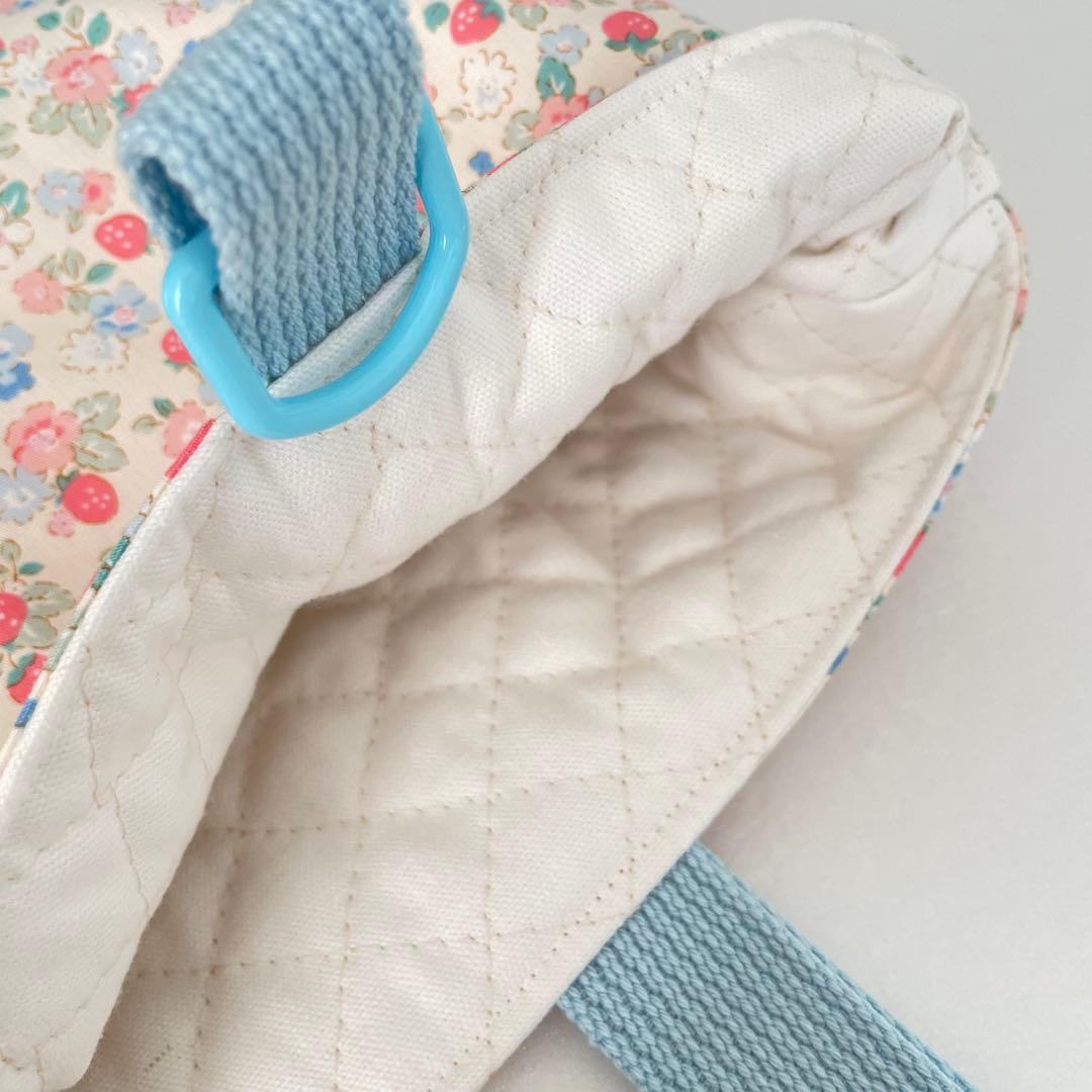 入園・入学　小花と苺柄　水色　レッスンバッグ、上履き入れ、着替え袋、給食袋