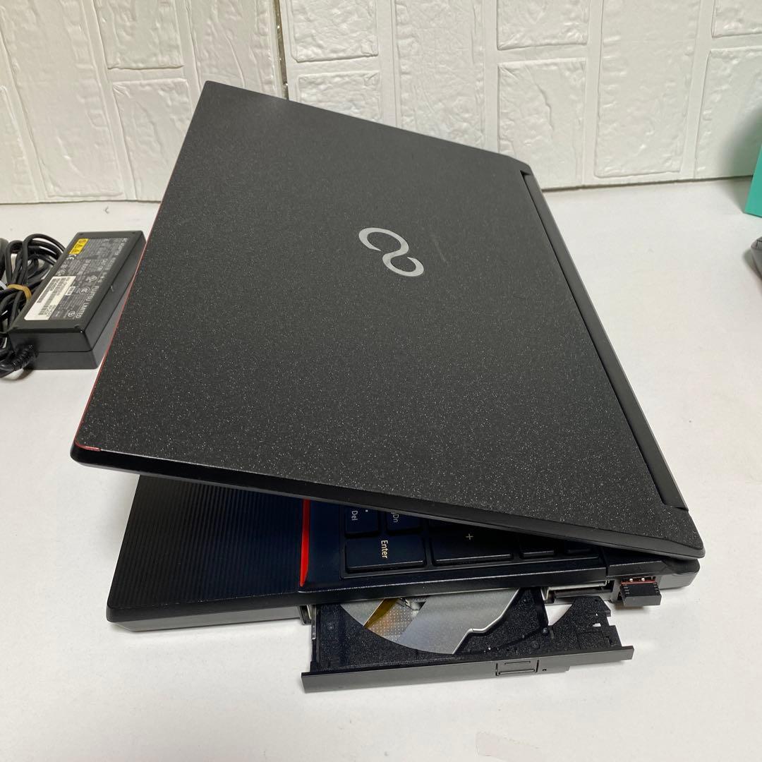 Windows11 オフィス付き　Core i5 SSD メモリ16GB 富士通