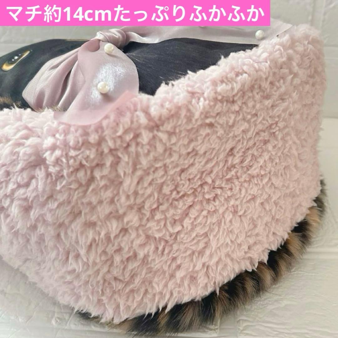 ゆ*ら様 ビッグ黒猫ちゃん　コヤンイサムチョン　ファー＆シープボア　ラウンドトー