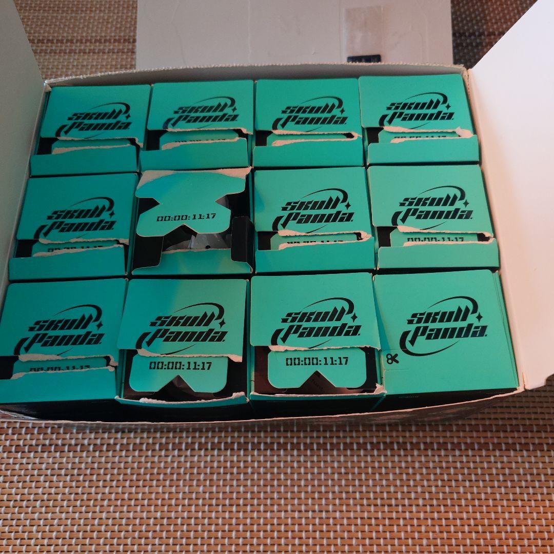 popmart ポップマート スカルパンダ City of Night 夜之城