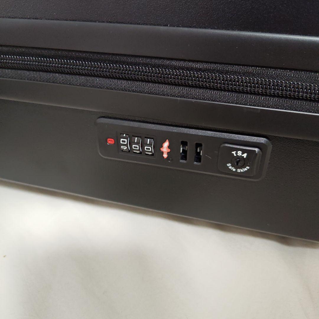 新品　クロミ　福袋　スーツケース付　抜き取りなし