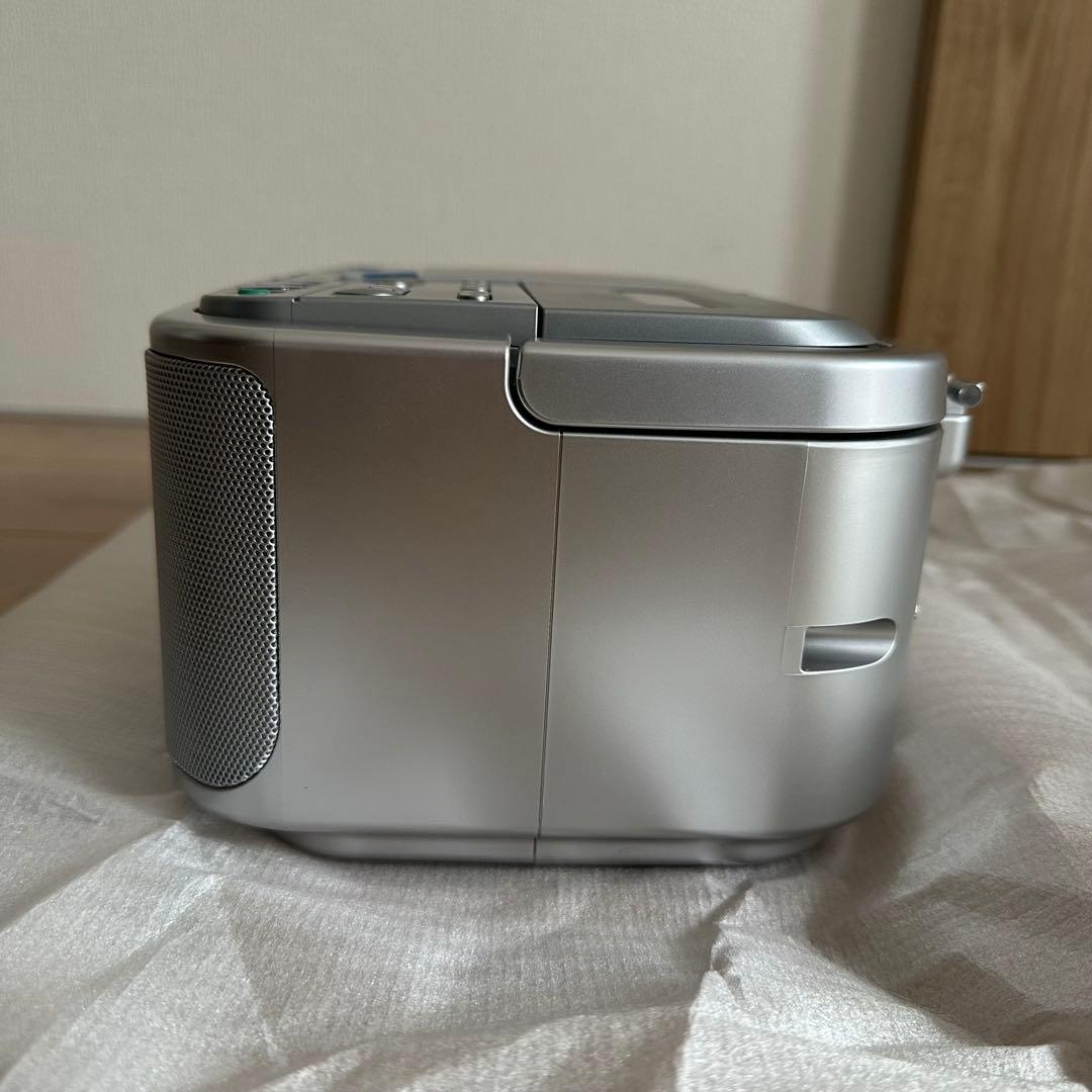 未使用 SONYソニー CDラジカセ CFD-E501 シルバー