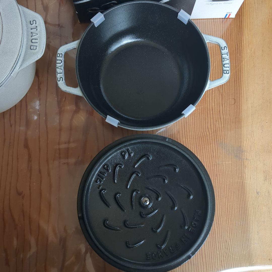Staub カンパーニュlily 2個セット