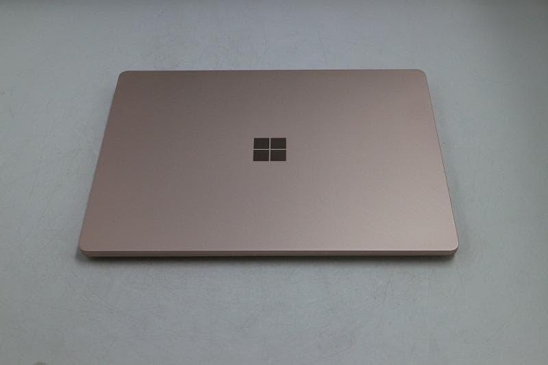 【ジャンク】Microsoft Surface Laptop Go 1943