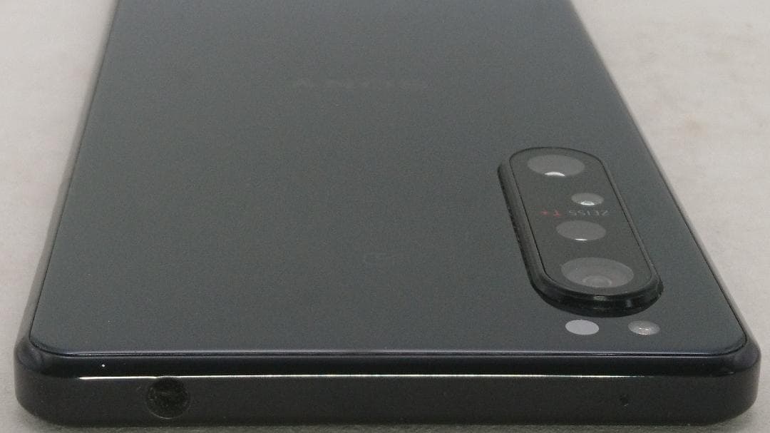 SONY Xperia 1 II au SOG01 の訳あり品