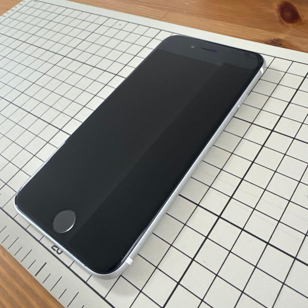 iPhone SE2 128GB ホワイト SIMフリー 箱付き ケーブル付き