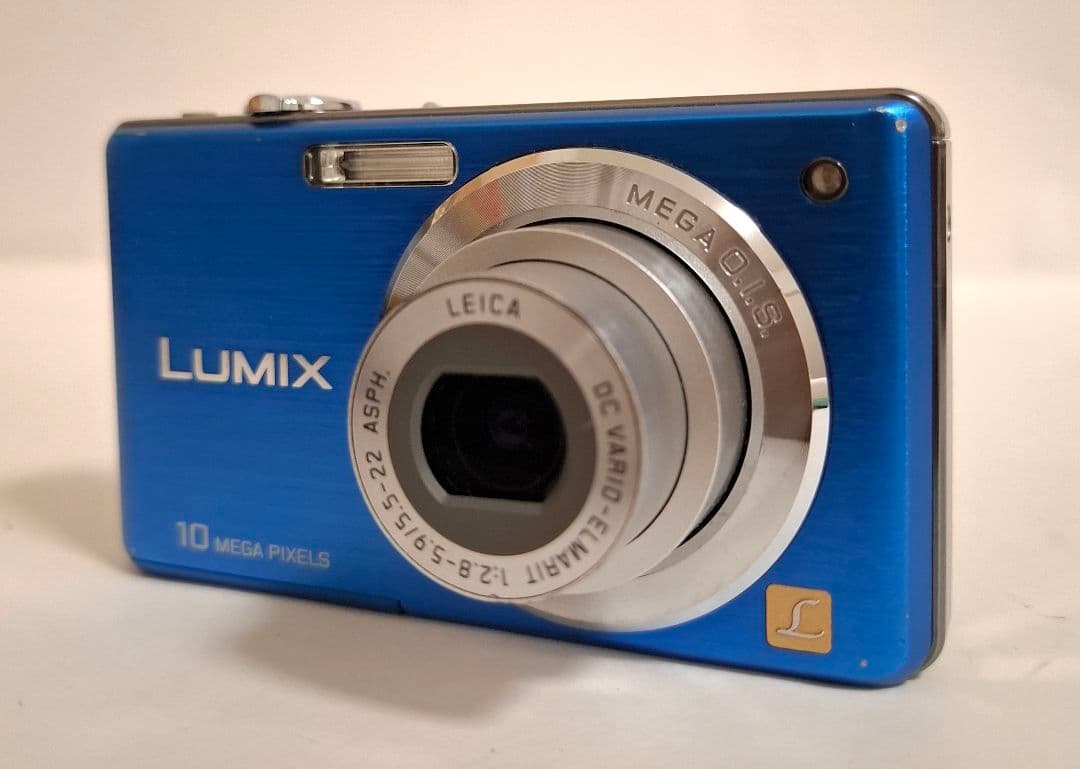 [美品] Panasonic LUMIX DMC-FS7 デジタルカメラ