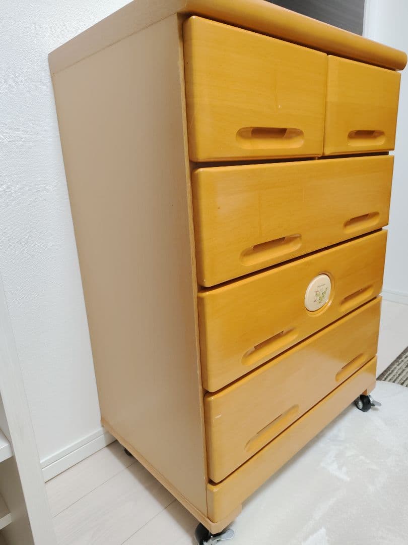 木製チェスト タンス キャスター付き　（送料込み価格です即決可）