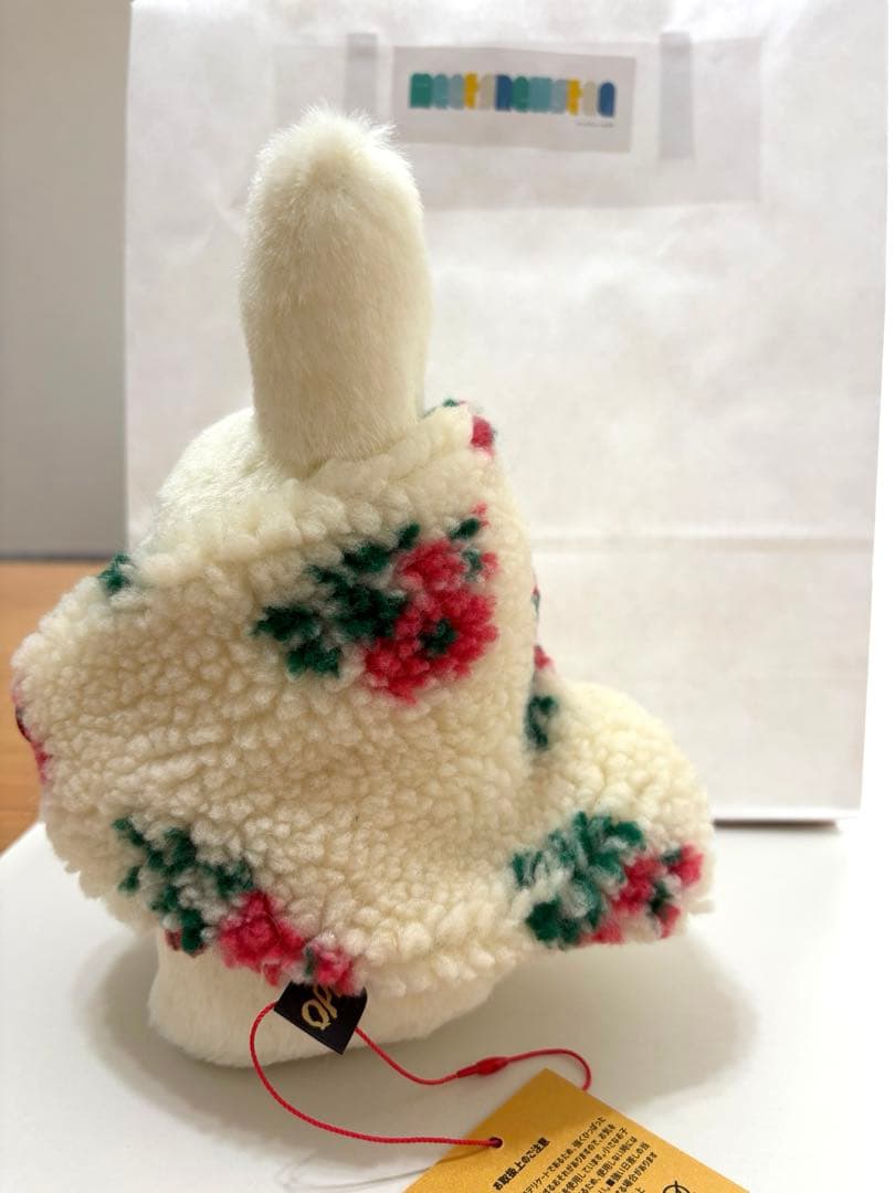 【新品】JUNK FOOD OPERA　花粉症のうさちゃん