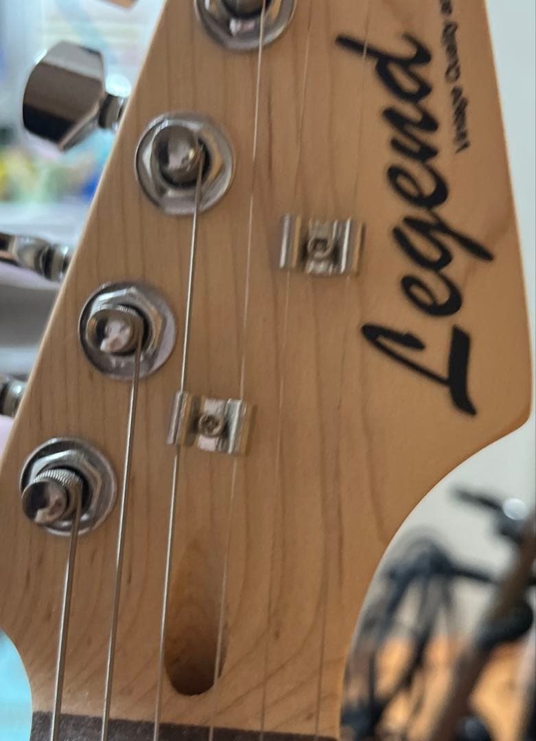 エレキギター初心者4点セット LEGEND LST-Z WH アンプ付き