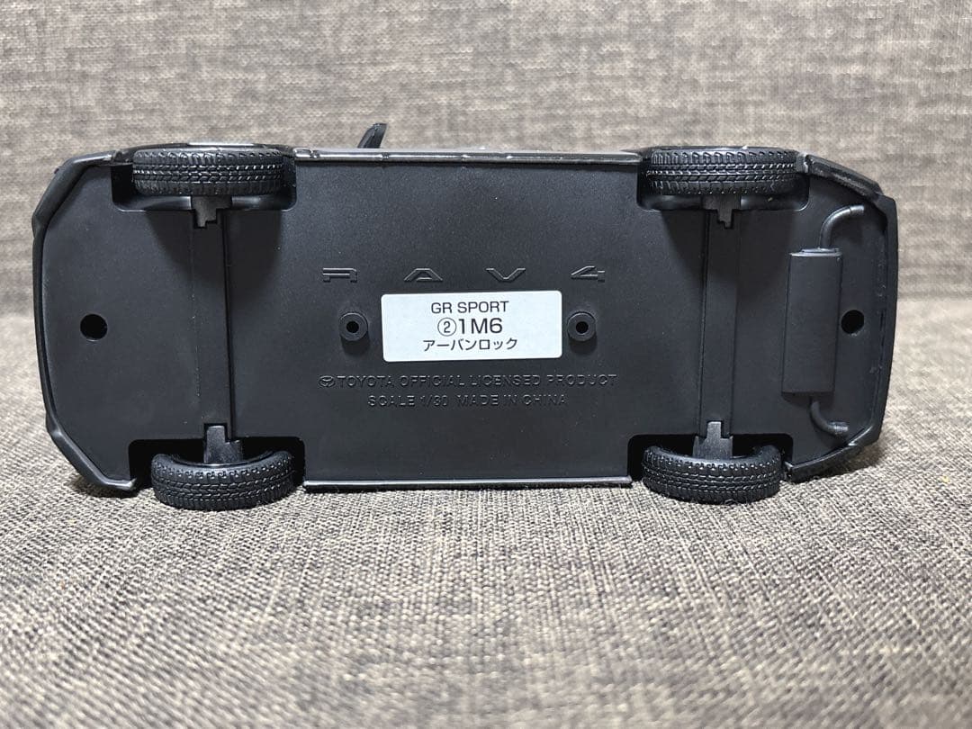 トヨタ 新型RAV4 ミニカー カラーサンプル 【非売品】