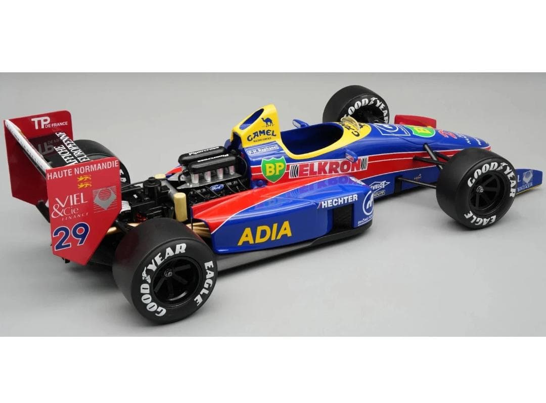 1/18 ラルース ローラ LC88 日本GP 1988 Camel 鈴木亜久里