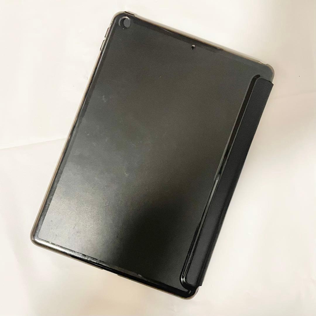 Apple iPad 第8世代 シルバー 32GB Wi-Fi A2270付属有