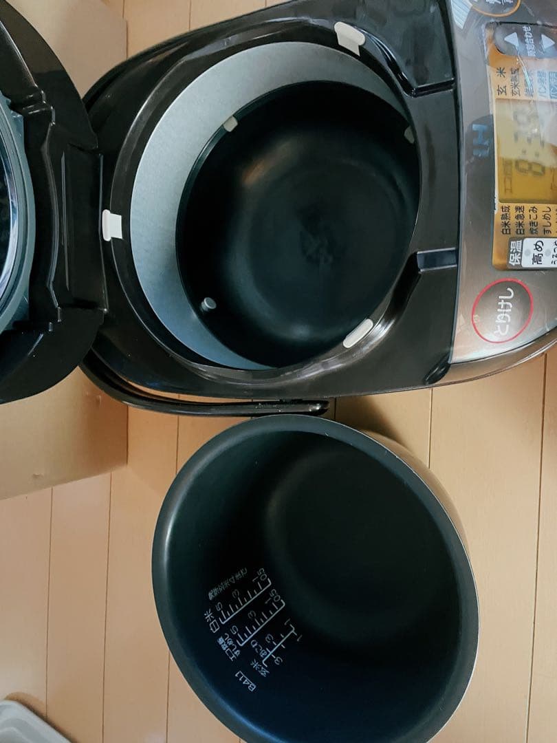 ZOJIRUSHI IH炊飯ジャー NP-VZ10型【2018年製】