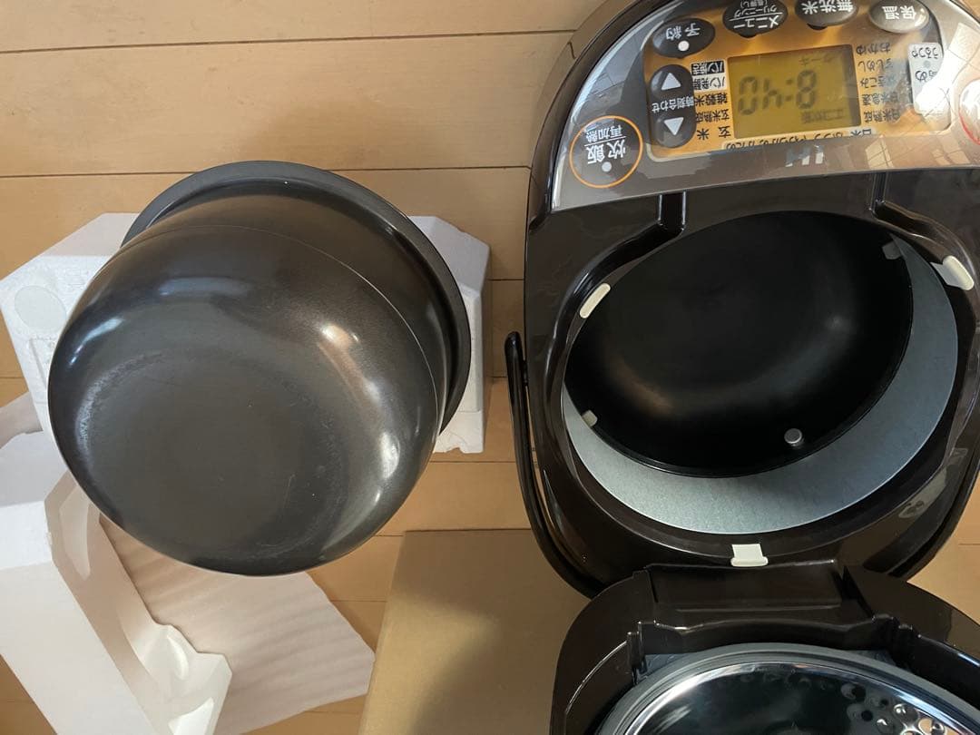 ZOJIRUSHI IH炊飯ジャー NP-VZ10型【2018年製】