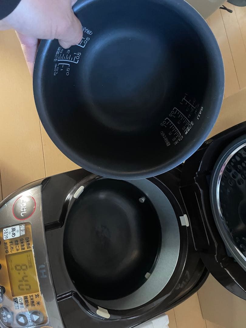 ZOJIRUSHI IH炊飯ジャー NP-VZ10型【2018年製】