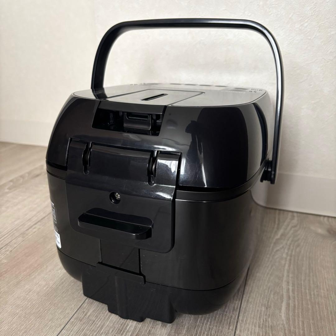 TOSHIBA 東芝　IH炊飯器　3合炊き　RC-5XT ブラック　2022年製