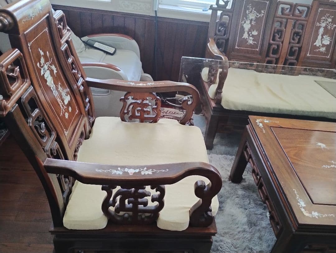 アジアンスタイル螺鈿の木製家具セット