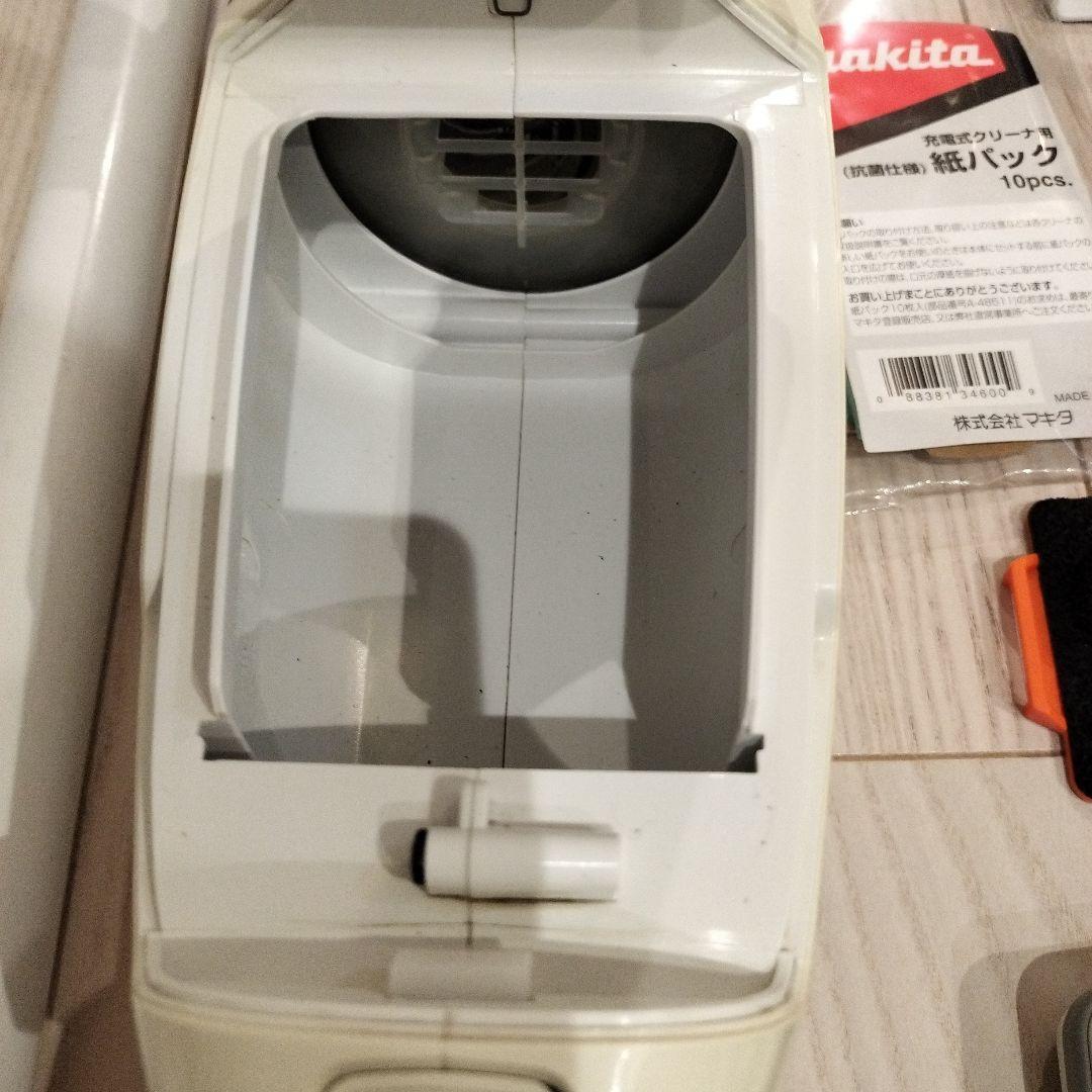 週末sale☆makita マキタ　CL107FD 本体と付属品セット