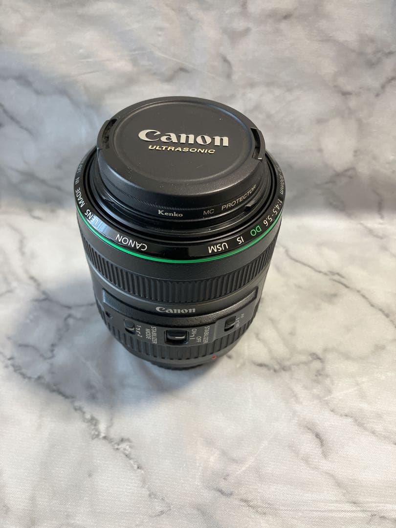 Canon EF 70ー300mm　4-5.6　IS USM ズームレンズ