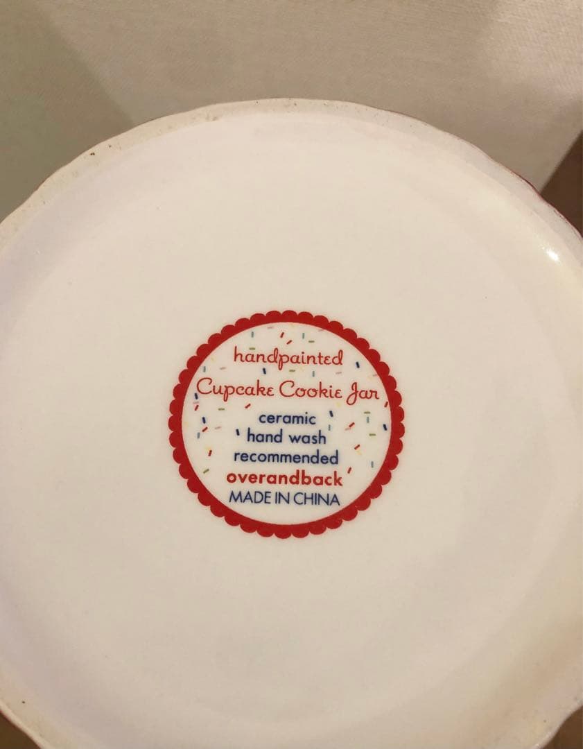 カップケーキ　クッキージャー　overandback