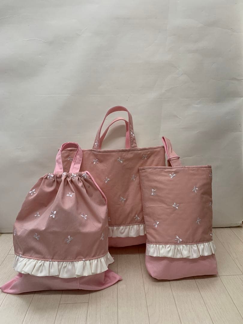 ３点セット　リボン刺繍　ピンク　レッスンバッグ　上履き袋　上靴袋　体操服袋