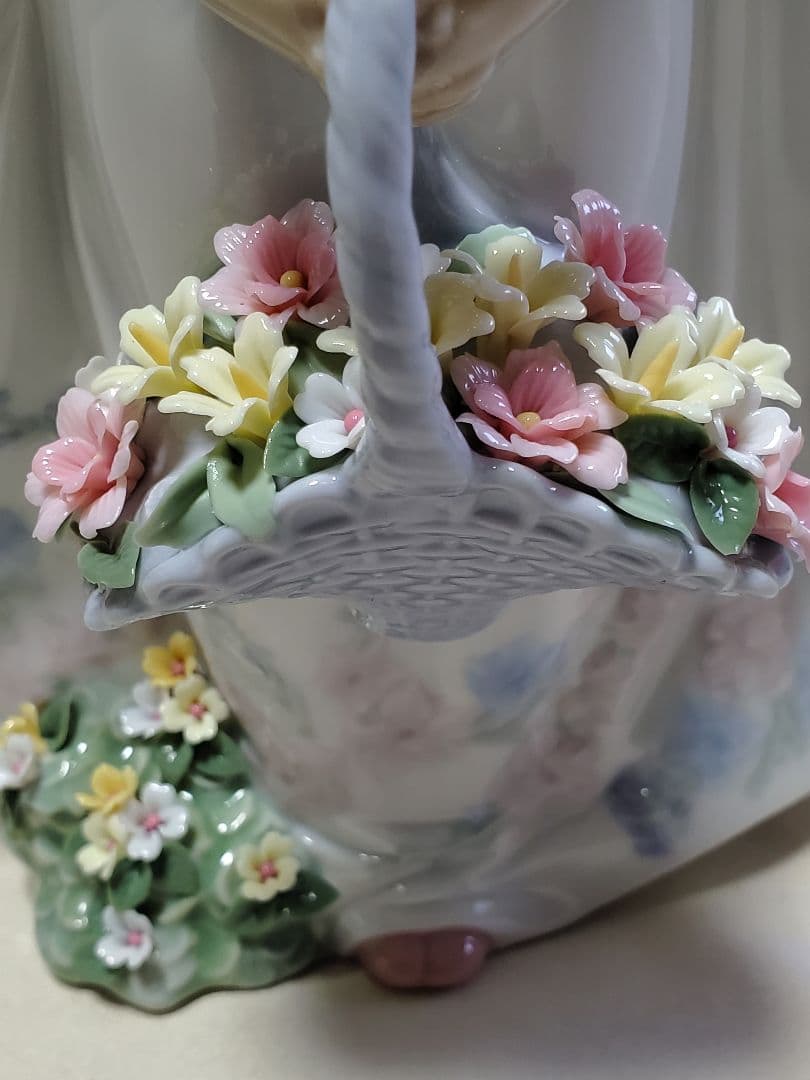 ル*ア様 リヤドロ　LLADRO【フラワーガーデン】　少女　花　陶器　インテリア