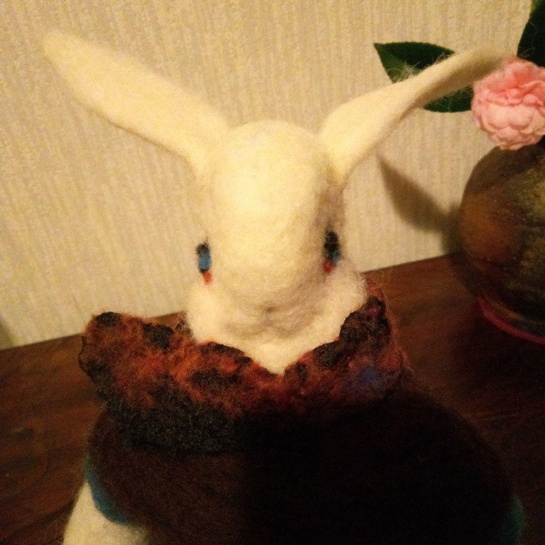 うさぎ　原毛フェルト　ウサギ　兎　ラビット　卯　ラパン　兔