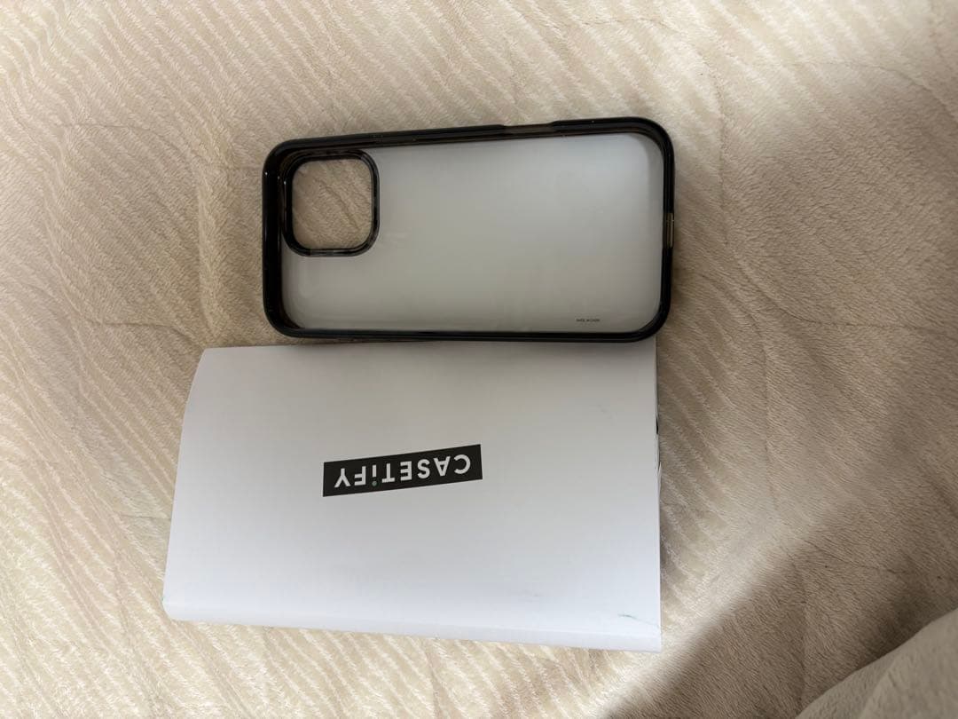 iPhoneアクセサリー CASETiFY Classic Dottie iPhone 16Pro Max