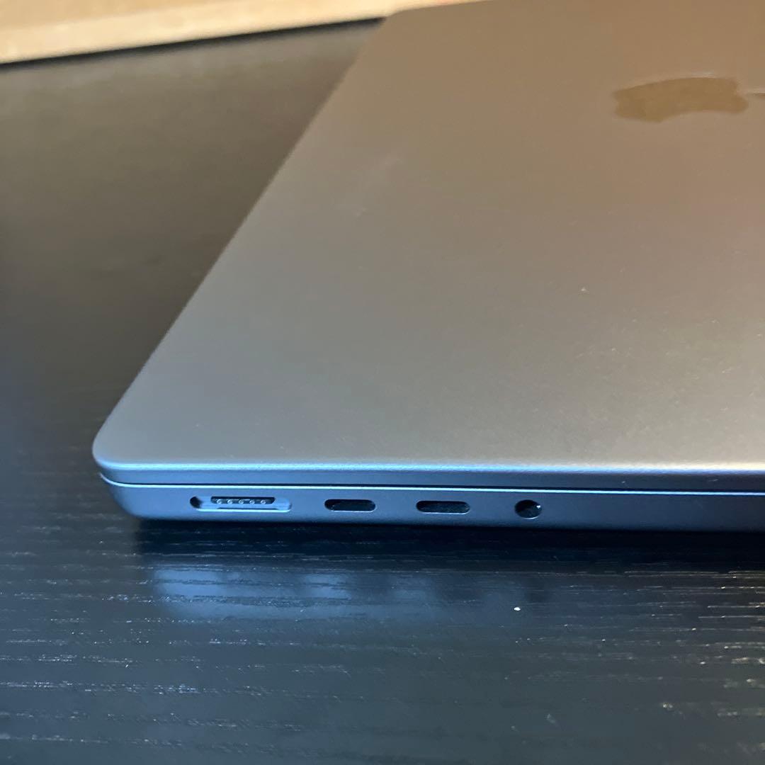 MacBook Pro M2 Pro (14インチ)