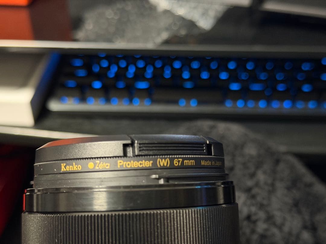 美品 SONY FE 85mm F1.8 SEL85F18 元箱、プロテクター付