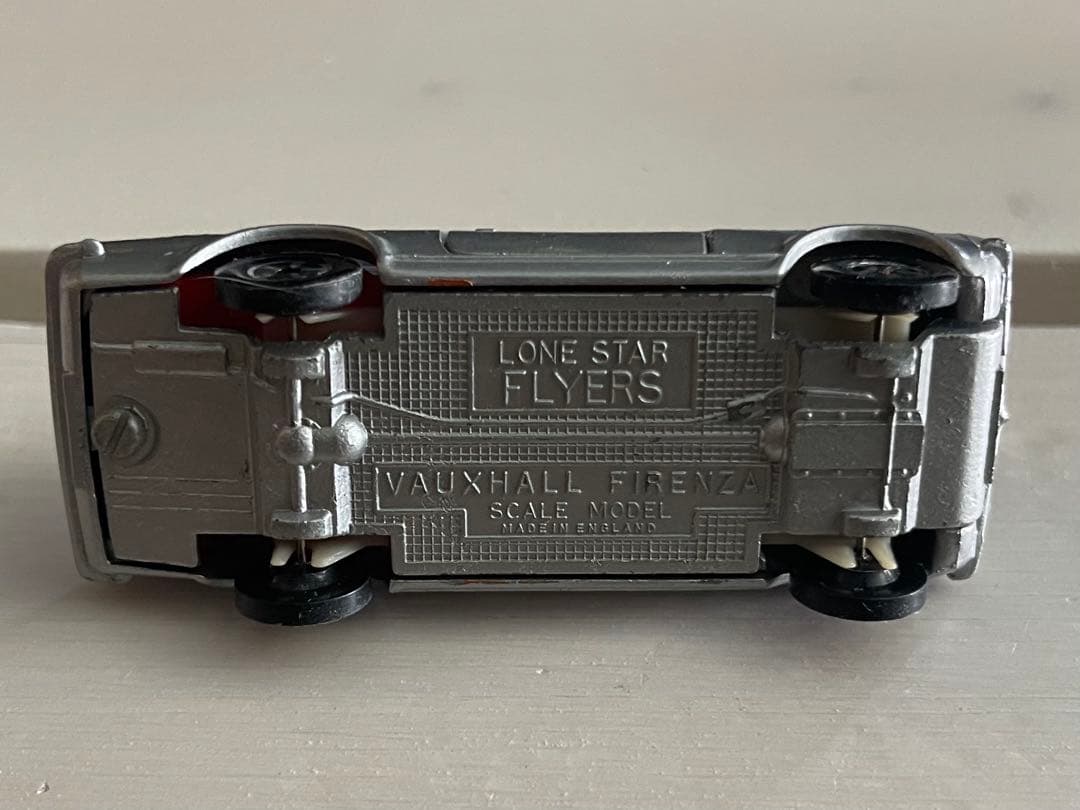 ローンスター社　Lone Starボクスホール・フィレンザ ミニカー