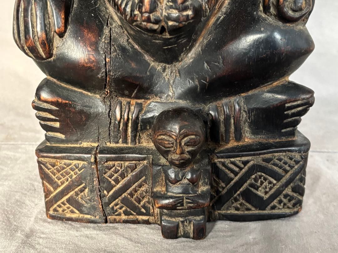 アフリカンスタイル 木製彫刻 約35cm