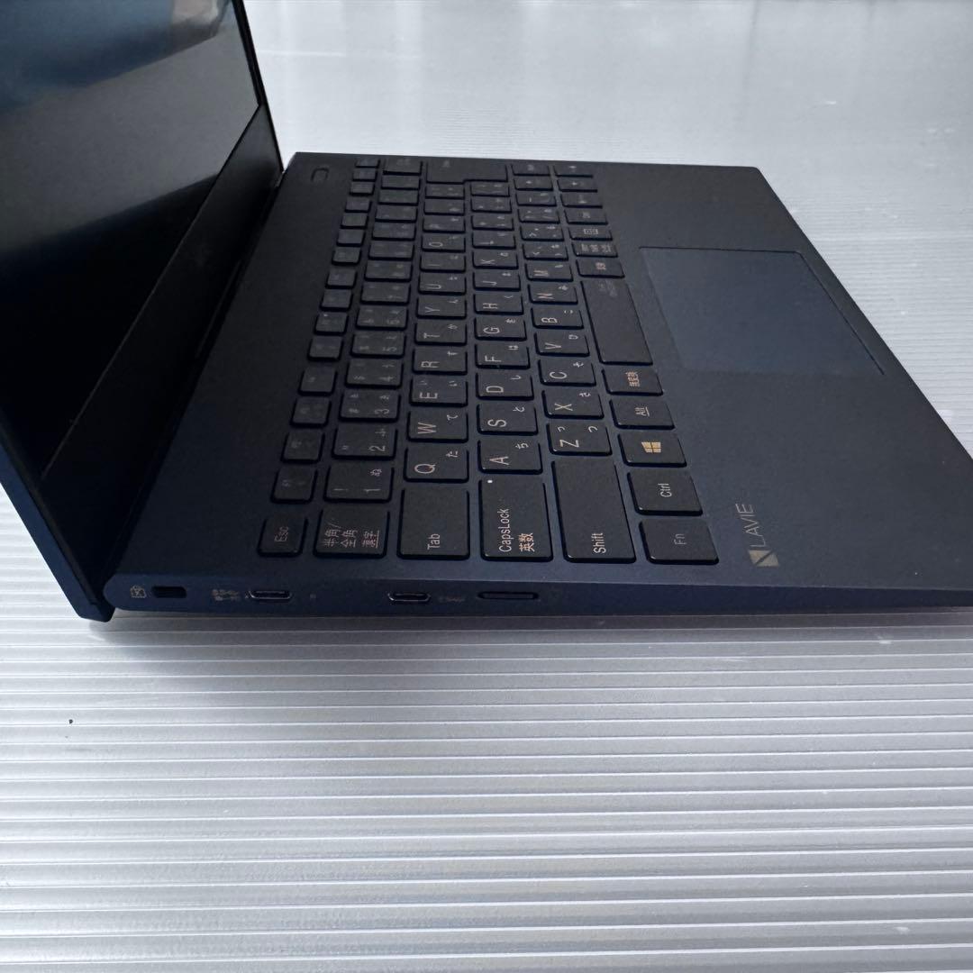 LAVIE Pro Mobile 第10世代 インテル® Core™ i7