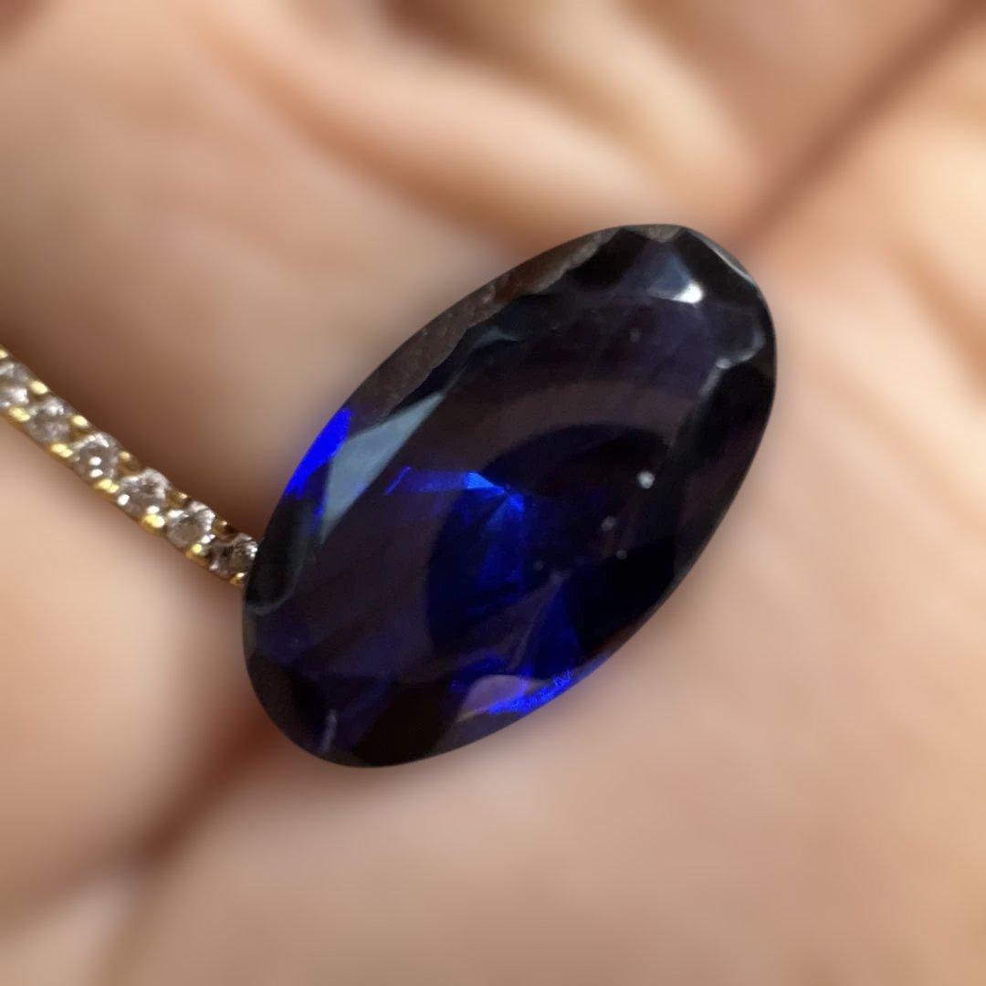 特大サファイア？　謎石ルース　4.515ct