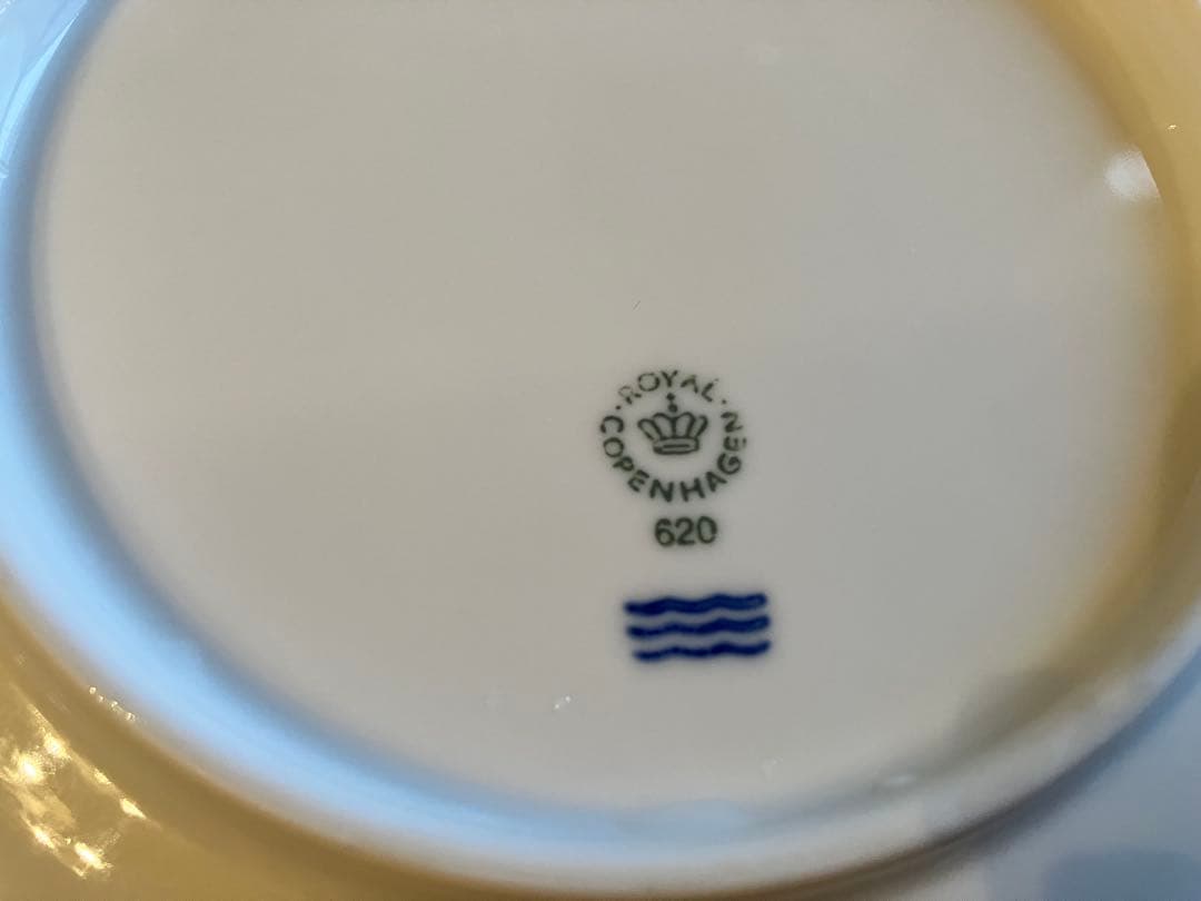 ロイヤルコペンハーゲン　ホワイトパルメッテ　20プレート×3