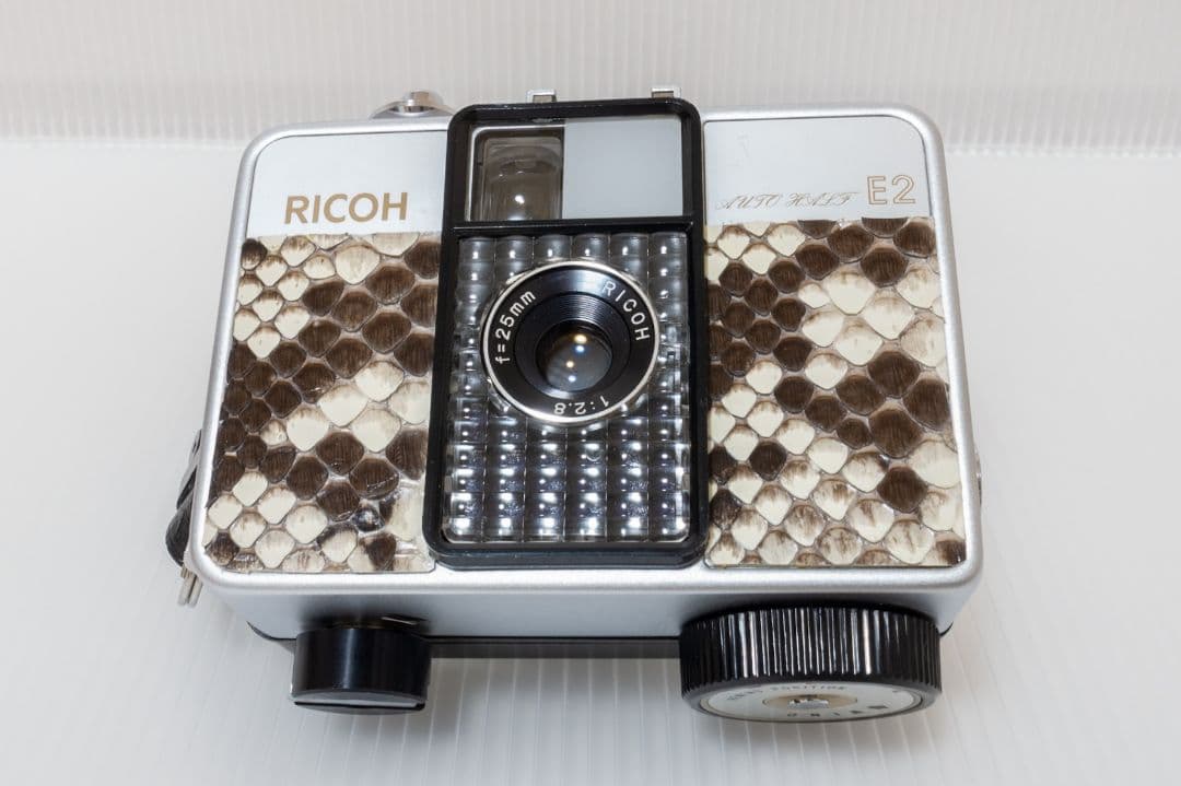 ②【美品・整備済品】RICOH AUTO HALF E2 「蛇革 」オートハーフ