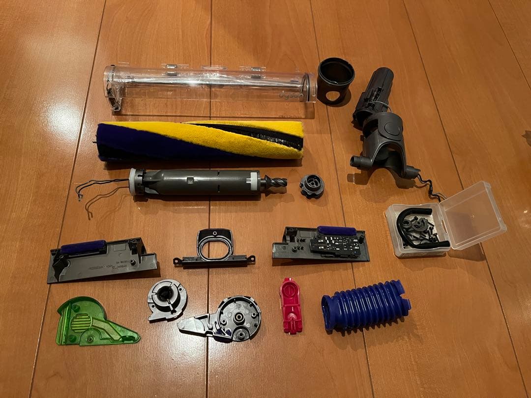 ダイソン掃除機　Dyson micro 1.5kg sv21 完全分解・洗浄殺菌