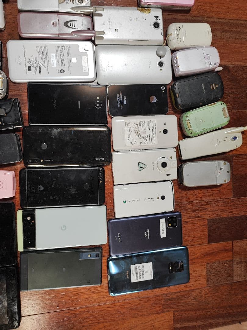 スマホ　ガラケー　ジャンク　大量セット 携帯電話本体多数セット