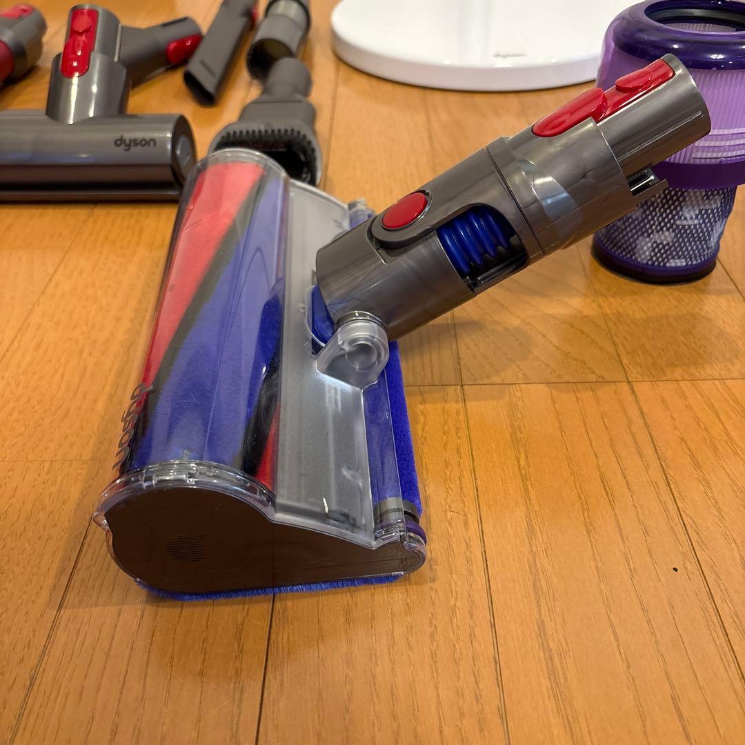 ダイソン　V11 SV15 スタンド付き　美品　① 分解洗浄除菌整備済み
