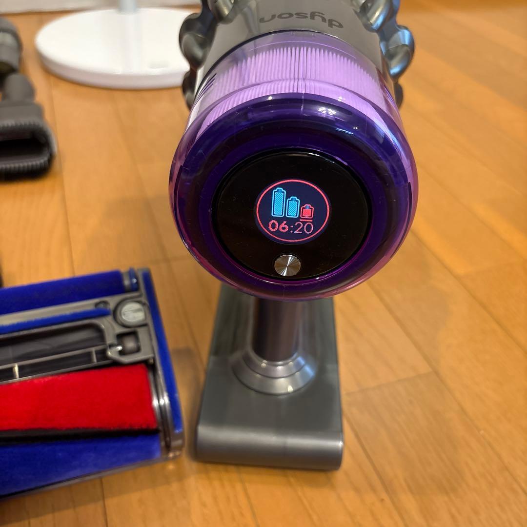 ダイソン　V11 SV15 スタンド付き　美品　① 分解洗浄除菌整備済み