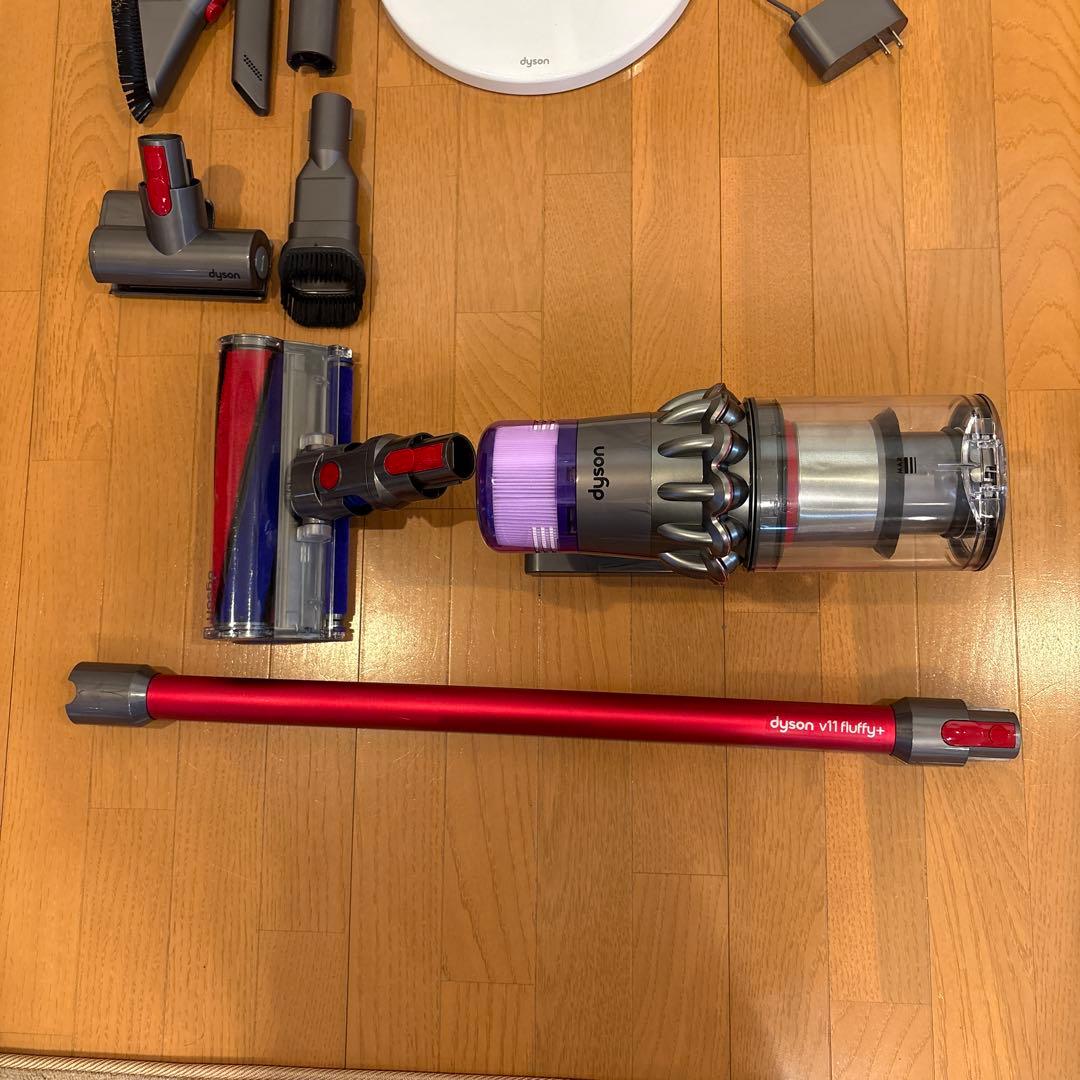 ダイソン　V11 SV15 スタンド付き　美品　① 分解洗浄除菌整備済み