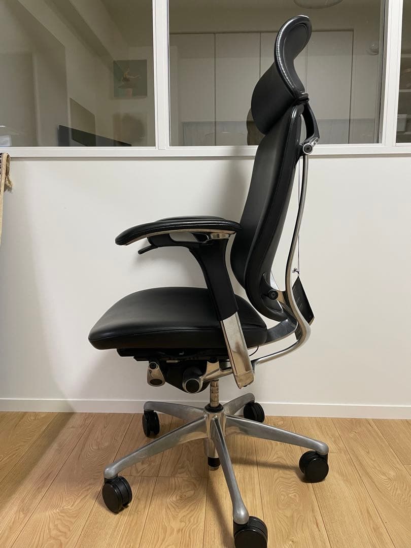 【最高級】オカムラ コンテッサ 総革張り 大型ヘッドレスト ポリッシュ 可動肘