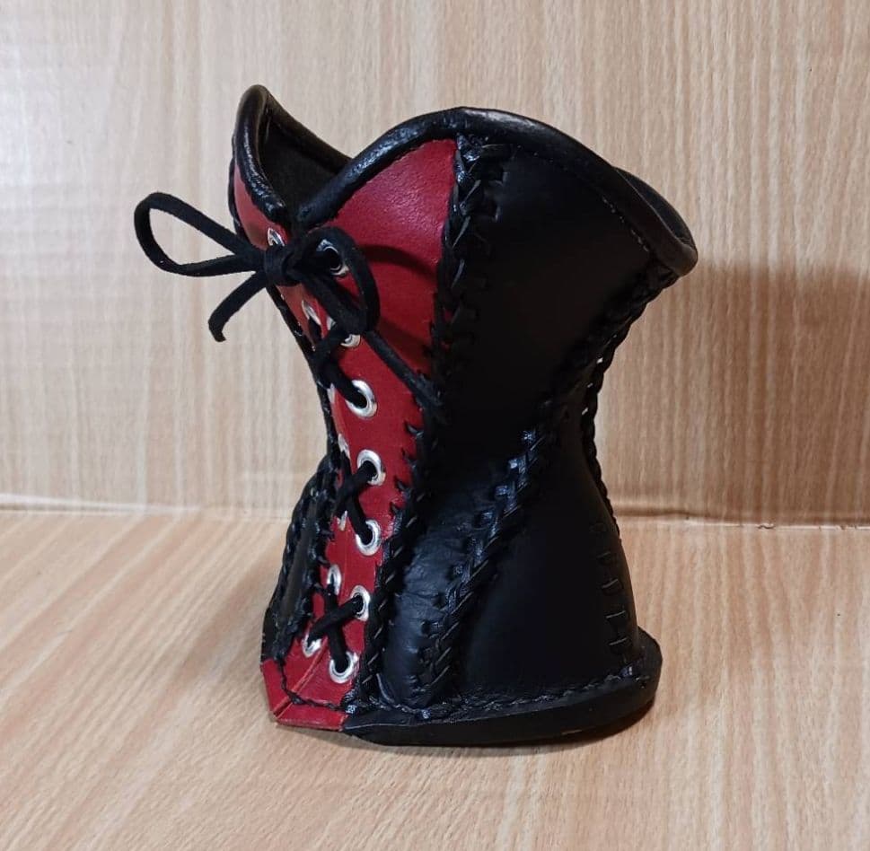 コルセット型　ペン立て　メガネスタンド　革